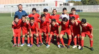 Gölbaşı Belediyespor U12 Futbol Takımı Grubunda Şampiyon Oldu