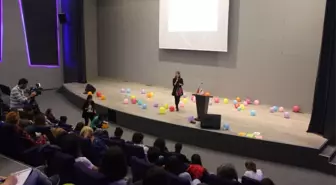 Hastanede Tedavi Gören Çocuklara Uzanan Gönüllü Eller Bir Araya Geldi
