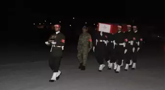 Şehit Üsteğmen İçin Hakkari'de Tören Düzenlendi