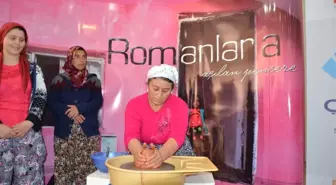 Romanlara Açılan Pencere Sergisi