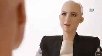 Dünyanın İlk Robot Vatandaşı: Sophia