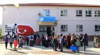 Uyuşturucu Kullandığı İçin İşten Atılan Atılan Hizmetli, 'Komşum Verdi, Çiçek Tohumu Diye Ektim Ne...
