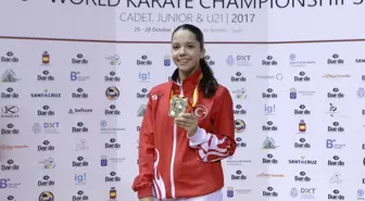 Dünya Karate Şampiyonası'nda Asena Pekmezoğlu Üçüncü Oldu