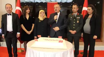 Edirne'de Görkemli Cumhuriyet Resepsiyonu