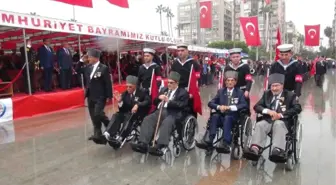 Mersin'de Cumhuriyet Bayramı, Yağmur Altında Kutlandı