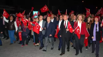 Salihli'de Cumhuriyet Coşkusu Fener Alayına Taşındı