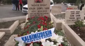 Boğazın Boğası, Mezarı Başında Anıldı