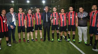 Esogü Hastanesi Futbol Turnuvası'nda Cumhuriyet Kupası'nın Sahibi Belli Oldu