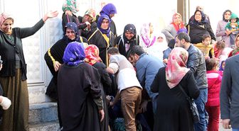 Ütüyü Prizde Unutup Komşuya Giden Genç Kız, Döndüğünde Alevlerin Arasında Can Verdi