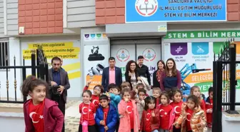 'Can ve Işıl Kitap Fuarında'