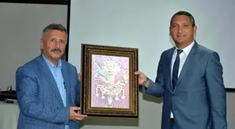 Bozüyük'teki Konferansın Sunumunu Kütahyalı Eray Özden Akça Yaptı