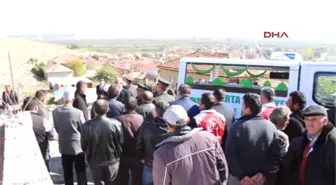 Isparta Şehidini Gözyaşlarıyla Uğurladı 1-