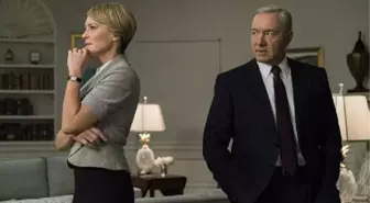 Sekiz House Of Cards Çalışanı Daha Spacey'yi Tacizle Suçluyor