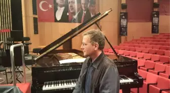 Erdoğan Hayranı Fransız Piyanist, Piyano Festivalinde