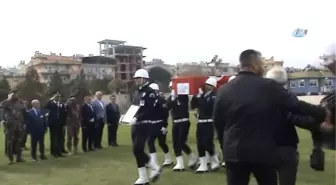 Şehit Babasının En Acı Görevi...şehidin Cenaze Namazını Babası Kıldırdı