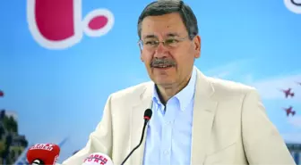 Melih Gökçek'e 'Ahde Vefa' Ödülü Verildi