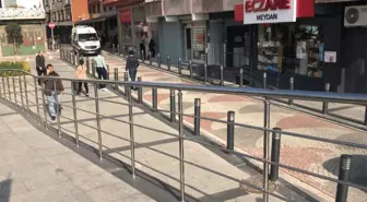 Kağıthane'de Bir Kişi Başına Sıkarak İntihar Etti