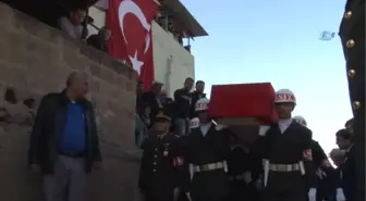 Şehit Üsteğmen Mehmet Sakallı Son Yolculuğuna Uğurlandı