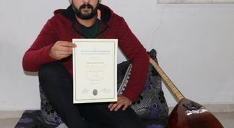 İTÜ'de Konservatuvar Okudu, Düğünlerde Davul Çalıyor