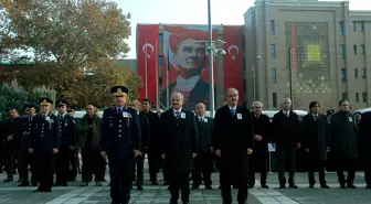 Büyük Önder Atatürk'ü Anıyoruz