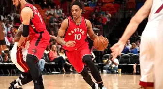 Raptors'ı Galibiyete Derozan Taşıdı