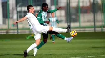 Bursaspor, U21 Takımı'nı Antrenman Maçında 2-0 Yendi