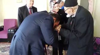 Hisarcık Kaymakamının İlk İcraatı Yaşlı Ziyareti