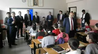 Vali Ustaoğlu, Tatvan'da Gezi ve İncelemelerde Bulundu