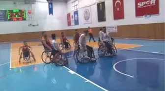 Garanti Bankası Tekerlekli Sandalye Basketbol Süper Ligi - Kardemir Karabükspor: 69 - Galatasaray: ...