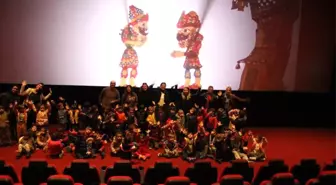 Gölgeden Sinema Perdesine