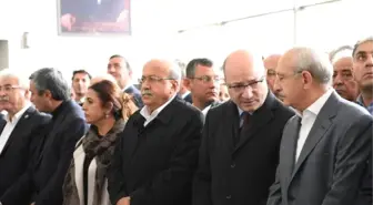 Kılıçdaroğlu, İlhan Cihaner'in Ağabeyi Ayhan Cihaner'in Cenaze Törenine Katıldı