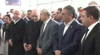 Kılıçdaroğlu, İlhan Cihaner'in Ağabeyi Ayhan Cihaner'in Cenaze Törenine Katıldı