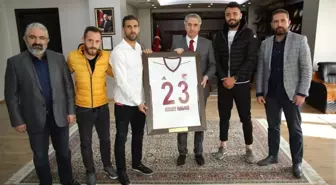 Başkan Yanılmaz'a, Elazığspor Forması