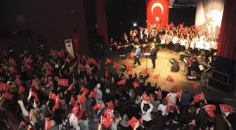Büyükşehir Atatürk'ü Sevdiği Şarkılarla Andı