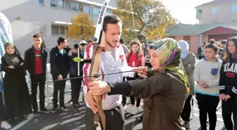 Gaziosmanpaşa Belediyesi'nden Gençlere Okçuluk Eğitimi