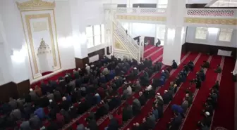 Kampüs Cami'nde İlk Cuma Namazı Kılındı