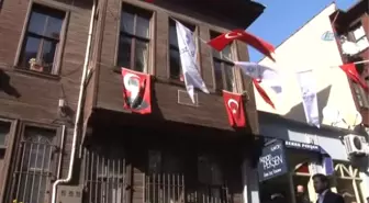 Ünlü Şair Orhan Veli Kanık, Ölüm Yıl Dönümünde Şiirleri ile Anıldı