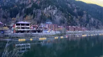 Uzungöl'de Gergin Bekleyiş