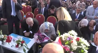 Bakan Kaya: 'Yaklaşık 500 Bin Engelli, Yaşlı Vatandaşımızın Yakınına Evde Bakım Aylığı Veriyoruz'