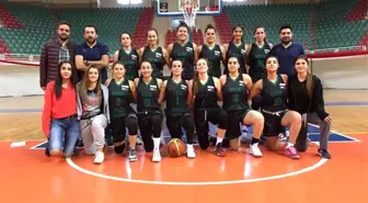 Kayapınar Belediyesi Kadın Basketbolcular Zirveyi Zorluyor