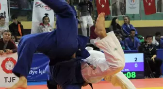 1. Lig Judo Müsabakaları Düzce'de Başladı