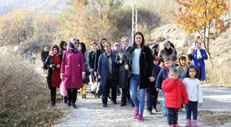 Tokat'ta Öğrenciler Anneleri ile Birlikte Sonbaharın Tadını Çıkardı