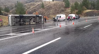 Elazığ'da Feci Kaza: 1 Ölü, 30 Yaralı