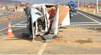 Sarıoğlan'da Trafik Kazası: 5 Ağır Yaralı