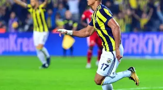 Süper Lig: Fenerbahçe: 1 - Sivasspor: 0 (İlk Yarı)