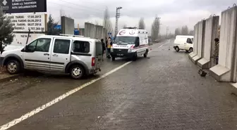 Hizan'da Trafik Kazası: 2 Yaralı