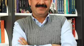 Prof. Dr. Topakkaya: 'Felsefe Öcü Değildir'