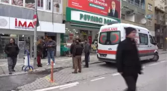 Çatıda Çalışan Genç, 5. Kattan Havalandırma Boşluğuna Düşerek Hayatını Kaybetti