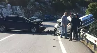 Antalya'da Trafik Kazası: 1 Ölü, 1 Yaralı
