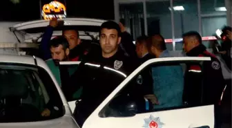 İzmir'de 1 Kişinin Öldüğü, Silahlı Çatışmayla İlgili 2 Kişi Daha Gözaltına Alındı